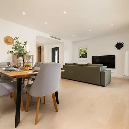 Villa Hidden With Heated Pool *