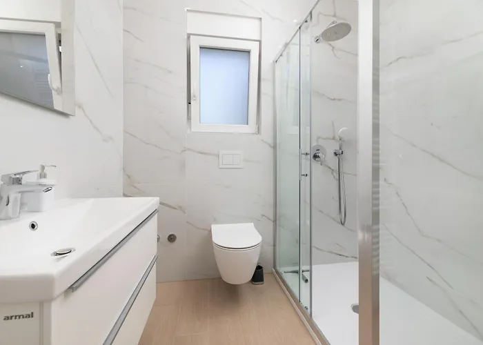 Hidden With Heated Pool Villa Dobrinj