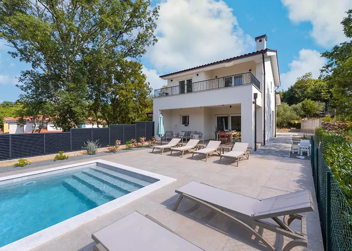 Hidden With Heated Pool * Dobrinj