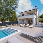 Hidden With Heated Pool * Dobrinj
